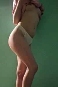 Надя, еротичний масаж